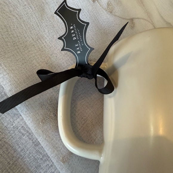 Rae Dunn Boo Halloween Mug NEW nwt - Picture 3 of 4